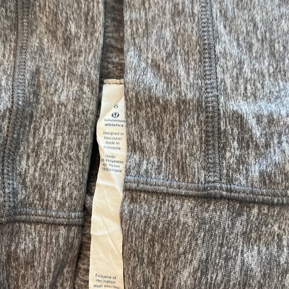 Lululemon Pure Practice legging sz 6 - Picture 6 of 6